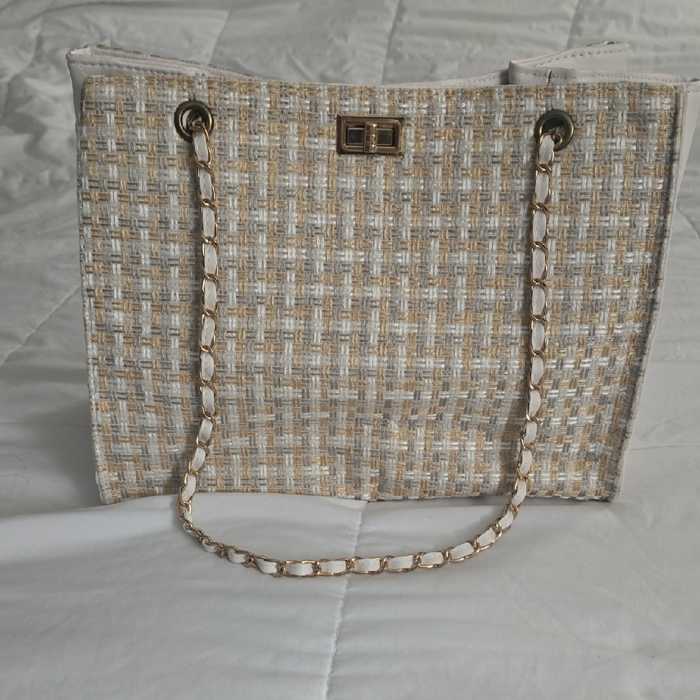 Elegant Tan and Cream Woven Tote Bag